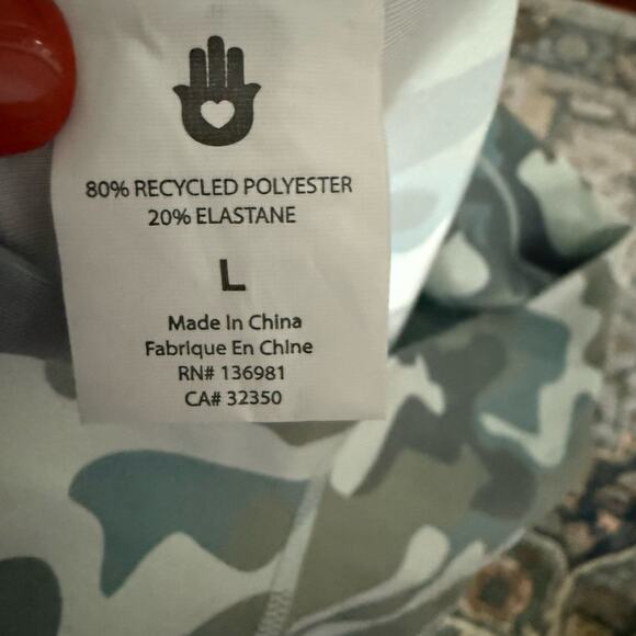 Spiritual Gangster Intent High Waist Intent Leggings in Camo Print large NWTs - Picture 9 of 11